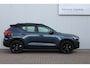 Volvo XC40 2.0 B4 Plus Black Edition | Panorama dak| Noodreservewiel| 360graden camera rondomzicht| Verwarmbare voorruit|