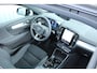 Volvo XC40 2.0 B4 Plus Black Edition | Panorama dak| Noodreservewiel| 360graden camera rondomzicht| Verwarmbare voorruit|