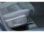 Volvo XC40 2.0 B4 Plus Black Edition | Panorama dak| Noodreservewiel| 360graden camera rondomzicht| Verwarmbare voorruit|
