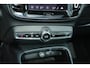 Volvo XC40 2.0 B4 Plus Black Edition | Panorama dak| Noodreservewiel| 360graden camera rondomzicht| Verwarmbare voorruit|