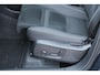 Volvo XC40 2.0 B4 Plus Black Edition | Panorama dak| Noodreservewiel| 360graden camera rondomzicht| Verwarmbare voorruit|