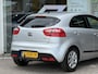 Kia Rio 1.2 CVVT ExecutiveLine | NAP | Trekhaak | Cruise Control | Climate Control | Key-less | BT-Telefoonfunctie | Regen en licht sensor |