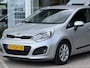 Kia Rio 1.2 CVVT ExecutiveLine | NAP | Trekhaak | Cruise Control | Climate Control | Key-less | BT-Telefoonfunctie | Regen en licht sensor |