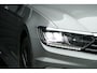 Volkswagen Passat 2.0 TDI BUSINESS EDITION R-LINE AUTOMAAT / ALCANTARA / CAMERA / TREKHAAK / PANO.DAK / STOELVERWARMING / NAVI / LED / CLIMA / PDC / BLUETOOTH / ADAPT. CRUISECONTROL / 2E EIGENAAR / SCHITTERENDE STAAT !!