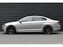 Volkswagen Passat 2.0 TDI BUSINESS EDITION R-LINE AUTOMAAT / ALCANTARA / CAMERA / TREKHAAK / PANO.DAK / STOELVERWARMING / NAVI / LED / CLIMA / PDC / BLUETOOTH / ADAPT. CRUISECONTROL / 2E EIGENAAR / SCHITTERENDE STAAT !!