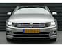 Volkswagen Passat 2.0 TDI BUSINESS EDITION R-LINE AUTOMAAT / ALCANTARA / CAMERA / TREKHAAK / PANO.DAK / STOELVERWARMING / NAVI / LED / CLIMA / PDC / BLUETOOTH / ADAPT. CRUISECONTROL / 2E EIGENAAR / SCHITTERENDE STAAT !!