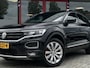 Volkswagen T-Roc 1.5 TSI Sport | Trekhaak | Adaptieve Cruise Control | Navigatie | Virtual Cockpit | Metallic Lak | Android Auto | Apple Carplay | Parkeersensoren Voor + Achter |