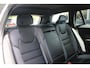 Volvo V60 T8 Plug-in hybrid AWD Plus Dark | Adaptive Cruise & Pilot Assist | 360 Camera | Premium Harman/Kardon Audio | Semi Elektr. Trekhaak | Stoelverwarming voor & achter | Stuurverwarming | Power Seats incl. Memory