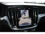 Volvo V60 T8 Plug-in hybrid AWD Plus Dark | Adaptive Cruise & Pilot Assist | 360 Camera | Premium Harman/Kardon Audio | Semi Elektr. Trekhaak | Stoelverwarming voor & achter | Stuurverwarming | Power Seats incl. Memory