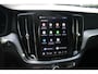 Volvo V60 T6 Plug-in hybrid AWD Plus Dark | Adaptive Cruise & Pilot Assist | 360 Camera | Premium Harman/Kardon Audio | Semi Elektr. Trekhaak | Stoelverwarming voor & achter | Stuurverwarming | Power Seats incl. Memory