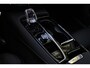 Volvo V60 T6 Plug-in hybrid AWD Plus Dark | Adaptive Cruise & Pilot Assist | 360 Camera | Premium Harman/Kardon Audio | Semi Elektr. Trekhaak | Stoelverwarming voor & achter | Stuurverwarming | Power Seats incl. Memory