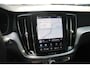 Volvo V60 T6 Plug-in hybrid AWD Plus Dark | Adaptive Cruise & Pilot Assist | 360 Camera | Premium Harman/Kardon Audio | Semi Elektr. Trekhaak | Stoelverwarming voor & achter | Stuurverwarming | Power Seats incl. Memory