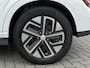 Hyundai Kona Electric EV Premium 64 kWh / Lederen bekleding / Adaptieve cruise control / Dodehoekdetectie / Led Koplampen / Stoelverwarming / HUD /