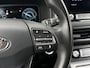 Hyundai Kona Electric EV Premium 64 kWh / Lederen bekleding / Adaptieve cruise control / Dodehoekdetectie / Led Koplampen / Stoelverwarming / HUD /