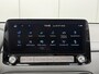 Hyundai Kona Electric EV Premium 64 kWh / Lederen bekleding / Adaptieve cruise control / Dodehoekdetectie / Led Koplampen / Stoelverwarming / HUD /
