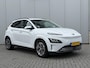 Hyundai Kona Electric EV Premium 64 kWh / Lederen bekleding / Adaptieve cruise control / Dodehoekdetectie / Led Koplampen / Stoelverwarming / HUD /