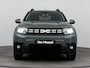 Dacia Duster 1.3 TCe 150Pk Journey | Stoelverwarming | Navigatie | Apple Carplay/Android Auto | Cruise Control | Keyless Entry | Parkeersensoren & Achteruitrijcamera | Climate Control | Dodehoek Detectie | LED Koplampen | Lichtmetalen Velgen 17" |