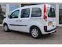 Renault Kangoo Family 1.6-16V , Airco, Trekhaak, Prijs is Rijklaar En Bruikbaar Als Camper!!  Zie Foto's