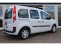 Renault Kangoo Family 1.6-16V , Airco, Trekhaak, Prijs is Rijklaar En Bruikbaar Als Camper!!  Zie Foto's