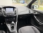 Ford Focus Wagon 1.0i ST-Line 6-Bak 126 PK. Prachtige en goed onderhouden auto !!! Alle keuringen toegestaan !!