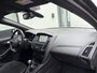 Ford Focus Wagon 1.0i ST-Line 6-Bak 126 PK. Prachtige en goed onderhouden auto !!! Alle keuringen toegestaan !!