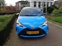 Toyota Yaris 1.5 Hybrid 100pk 5D CVT SkyBlue Edition, rijklaar met 12 mnd BOVAG garantie , bij Toyota specialist