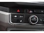 Volkswagen Crafter 35 2.0 TDI L3H3 Highline Black Edition Camera, Cruise, Carplay, LED, Clima, Automaat, Trekhaak, Sensoren, Uniek!