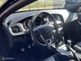 Volvo V40 2.0 T2 R-Design|Parkeercamera|PDC V+A|Stoelverwarming|Navi