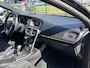 Volvo V40 2.0 T2 R-Design|Parkeercamera|PDC V+A|Stoelverwarming|Navi