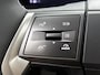 Opel Frontera 1.2 145pk Hybrid GS Automaat | Navigatie | Climate Control | Cruise Control | Achteruitrijcamera | LED | 17" Lichtmetalen Velgen | Keyless Entry/Start | Dodehoekdetectie | Verwarmbare Voorstoelen/Stuur | Apple Carplay/Android Auto |