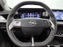 Opel Frontera 1.2 145pk Hybrid GS Automaat | Navigatie | Climate Control | Cruise Control | Achteruitrijcamera | LED | 17" Lichtmetalen Velgen | Keyless Entry/Start | Dodehoekdetectie | Verwarmbare Voorstoelen/Stuur | Apple Carplay/Android Auto |