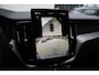 Volvo XC60 T6 Automaat Plug-in hybrid AWD Business Edition Adaptieve cruise control | Harman Kardon Geluidsinstallatie | Stoelen voor verwarmbaar | Stuurwiel verwarmbaar | Pilot assist | Extra getinte ramen achter | 360 graden camera