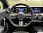 Mercedes-Benz A-klasse 250 e Business Solution AMG | Night | Panoramaschuifdak | Stoelverwarming | Sfeerverlichting | Achteruitrijcamera | MULTIBEAM LED |