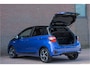 Toyota Yaris 1.5 Hybrid Bi-Tone, Carplay, Camera, LED, Lane Assist, Climate control, Cruise control.