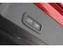 Volvo XC40 T5 AWD R-Design Intro Edition | Verwarmbare voorstoelen en achterbank | Verwarmbaar stuurwiel | Premium Audio by Harman Kardon | Interieur voorverwarmingsinstallatie | DAB ontvanger | Lichtmetalen velgen 20" | Cruise control | Elektrisch glazen panorama-dak | Rijstrooksensor met correctie | Fusion Red Metallic R-Design exterieur | Dak uitgevoerd in Black Stone Solid |