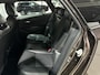 Toyota Corolla Touring Sports 2.0 Hybrid Business Plus | Leer | Trekhaak | All Season banden | Dealer onderhouden |