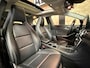 Mercedes-Benz GLA 200 AMG Edition White| Pano | Camera | 19 inch | Led |