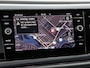 Volkswagen Polo 1.0 TSI 95pk R-line · Panoramadak · Camera · Keyless · Stoelverwarming · Parkeerassistent · 17"Velgen · Draadloze Telefoonlader ·
