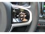 Volvo XC60 T6 350PK Plug-in hybrid AWD Plus Bright Long range / Adaptieve cruise control / Panoramadak / Apple carplay / Parkeersensoren met 360 camera / Elektrische achterklep / Elektrische stoelen met geheugen / Stoel en stuurwielverwarming