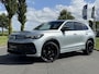 Volkswagen Tiguan 1.5 eHybrid R-Line Edition | Matrix LED | Panoramadak | 360 camera | Trekhaak | Lederen bekleding | Apple Carplay/Android Auto | Memory stoelen |