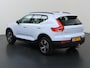 Volvo XC40 2.0 B4 Plus Dark | Trekhaak | Harman/ Kardon | Memory stoelen | Dodehoekdetectie | 360 camera | Apple Carplay/Android Auto |