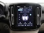 Volvo XC40 2.0 B4 Plus Dark | Trekhaak | Harman/ Kardon | Memory stoelen | Dodehoekdetectie | 360 camera | Apple Carplay/Android Auto |