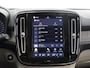Volvo XC40 2.0 B4 Plus Dark | Trekhaak | Harman/ Kardon | Memory stoelen | Dodehoekdetectie | 360 camera | Apple Carplay/Android Auto |