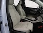 Volvo XC40 2.0 B4 Plus Dark | Trekhaak | Harman/ Kardon | Memory stoelen | Dodehoekdetectie | 360 camera | Apple Carplay/Android Auto |