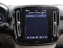 Volvo XC40 2.0 B4 Plus Dark | Trekhaak | Harman/ Kardon | Memory stoelen | Dodehoekdetectie | 360 camera | Apple Carplay/Android Auto |