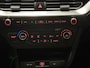 Kia Niro EV e-Niro DynamicPlusLine 64 kWh | Stoelen & Stuurwiel verwarmd | Soh (batterijcheck) Waarde 94,3 %