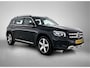 Mercedes-Benz GLB 180 Luxury Line 7p. 7 Persoons | Distronic | Ledkoplampen | Parkeerpakket met achteruitrijcamera | Sfeerverlichting. Inclusief 24 maanden Mercedes-Benz Certified garantie voor Europa.