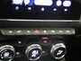 Renault Captur 1.3 TCe 155 Initiale Paris | Apple Carplay/Android Auto | Autonomous Emergency Braking | cruise control adaptief | dodehoek detectie | electronic climate control | LED koplampen | lichtmetalen velgen 18" | luxe lederen bekleding | metaalkleur | navigatiesysteem full map | rijstrooksensor met correctie | voorstoelen verwarmd