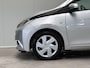 Toyota Aygo 1.0 VVT-i x-play / Automaat / Nieuwstaat! / Lage KM NAP / NL Auto / 2e Eig / 4 Seizoensbanden