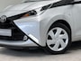 Toyota Aygo 1.0 VVT-i x-play / Automaat / Nieuwstaat! / Lage KM NAP / NL Auto / 2e Eig / 4 Seizoensbanden